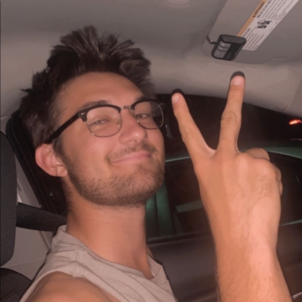 Meet your Posher, Alex